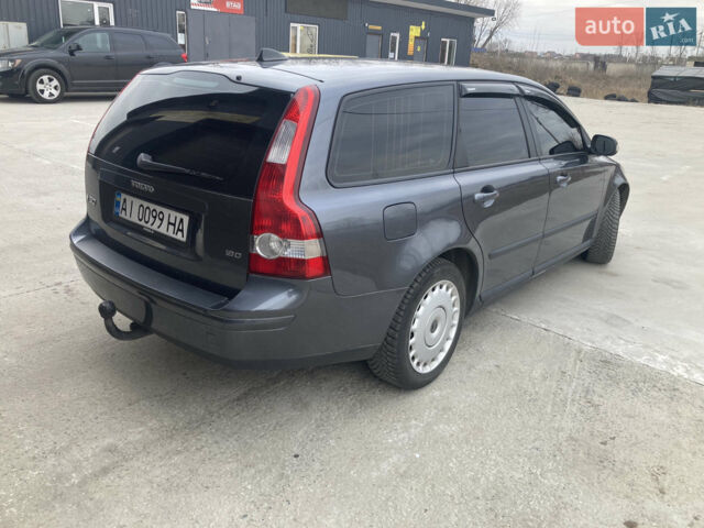 Серый Вольво В50, объемом двигателя 1.6 л и пробегом 250 тыс. км за 6400 $, фото 6 на Automoto.ua