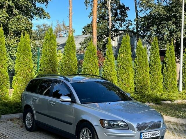 Сірий Вольво V50, об'ємом двигуна 1.56 л та пробігом 292 тис. км за 5200 $, фото 1 на Automoto.ua