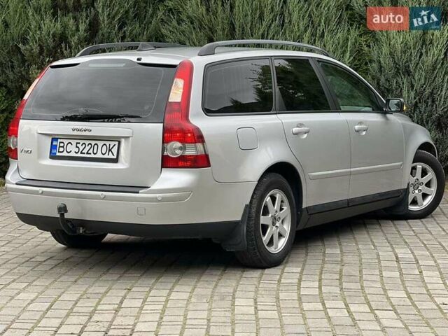 Сірий Вольво V50, об'ємом двигуна 1.6 л та пробігом 198 тис. км за 6666 $, фото 7 на Automoto.ua