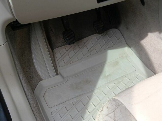 Сірий Вольво V50, об'ємом двигуна 1.8 л та пробігом 267 тис. км за 6500 $, фото 14 на Automoto.ua