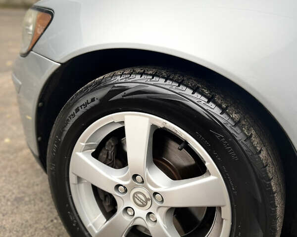 Вольво В50 2006 в Виннице на Automoto.ua Серый Вольво В50, объемом двигателя 2 л и пробегом 160 тыс. км за 3299 $, фото 10 на Automoto.ua