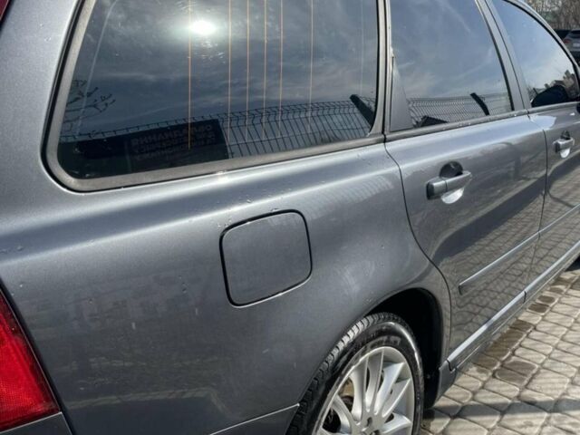 Сірий Вольво V50, об'ємом двигуна 2 л та пробігом 240 тис. км за 6300 $, фото 7 на Automoto.ua