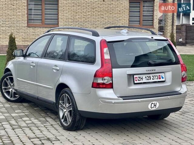 Серый Вольво В50, объемом двигателя 2 л и пробегом 213 тыс. км за 6500 $, фото 11 на Automoto.ua