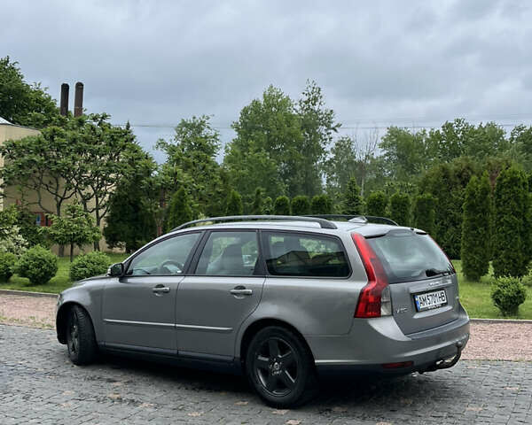 Сірий Вольво V50, об'ємом двигуна 2 л та пробігом 371 тис. км за 4999 $, фото 7 на Automoto.ua