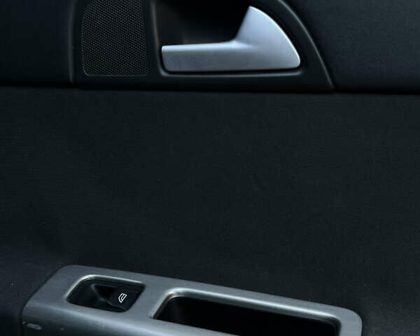 Серый Вольво В50, объемом двигателя 2 л и пробегом 261 тыс. км за 6600 $, фото 47 на Automoto.ua