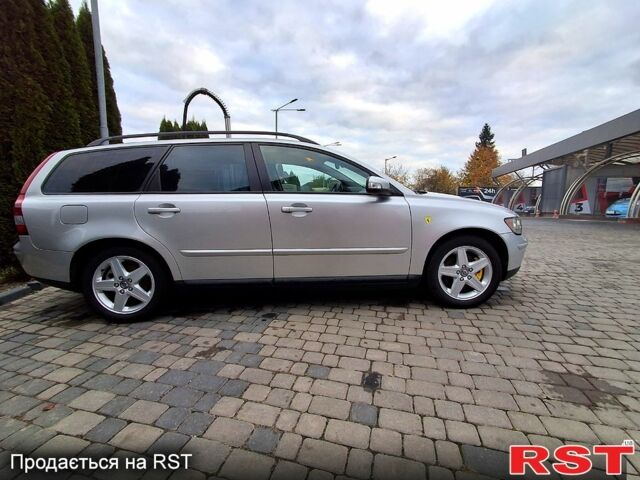 Сірий Вольво V50, об'ємом двигуна 2 л та пробігом 298 тис. км за 7000 $, фото 2 на Automoto.ua