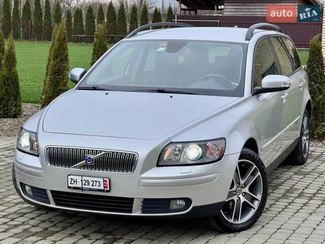 Серый Вольво В50, объемом двигателя 2 л и пробегом 213 тыс. км за 6500 $, фото 6 на Automoto.ua