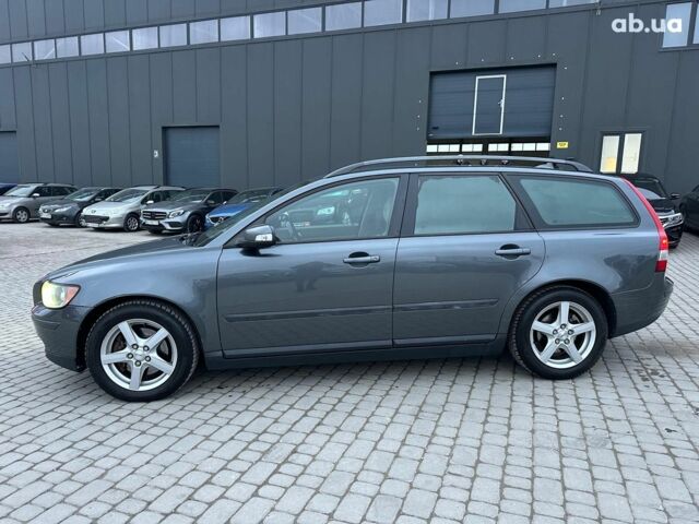 Сірий Вольво V50, об'ємом двигуна 2 л та пробігом 370 тис. км за 7140 $, фото 1 на Automoto.ua