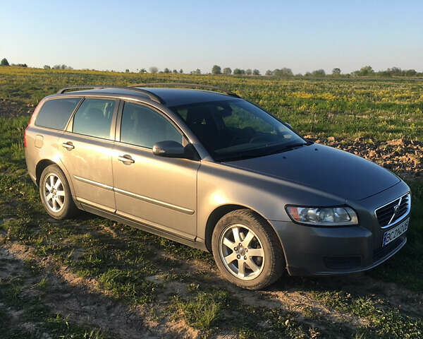 Сірий Вольво V50, об'ємом двигуна 1.6 л та пробігом 220 тис. км за 6300 $, фото 2 на Automoto.ua