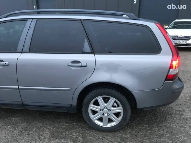 Серый Вольво В50, объемом двигателя 1.6 л и пробегом 367 тыс. км за 6490 $, фото 18 на Automoto.ua