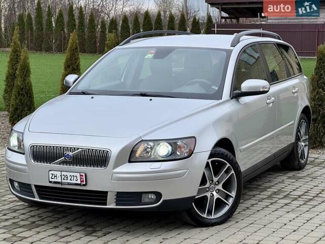 Серый Вольво В50, объемом двигателя 2 л и пробегом 213 тыс. км за 6500 $, фото 5 на Automoto.ua