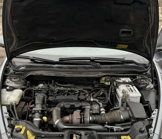 Серый Вольво В50, объемом двигателя 1.6 л и пробегом 300 тыс. км за 3250 $, фото 19 на Automoto.ua