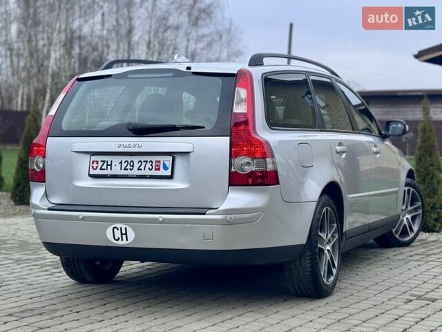 Серый Вольво В50, объемом двигателя 2 л и пробегом 213 тыс. км за 6500 $, фото 17 на Automoto.ua