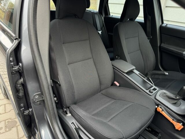 Серый Вольво В50, объемом двигателя 1.6 л и пробегом 225 тыс. км за 5950 $, фото 15 на Automoto.ua