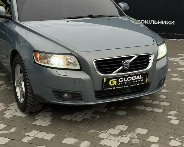 Сірий Вольво V50, об'ємом двигуна 1.56 л та пробігом 244 тис. км за 6900 $, фото 3 на Automoto.ua