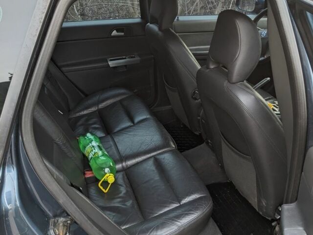 Серый Вольво В50, объемом двигателя 1.6 л и пробегом 390 тыс. км за 5700 $, фото 16 на Automoto.ua