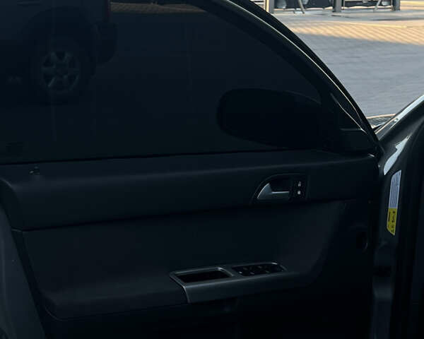 Серый Вольво В50, объемом двигателя 2 л и пробегом 261 тыс. км за 6600 $, фото 35 на Automoto.ua