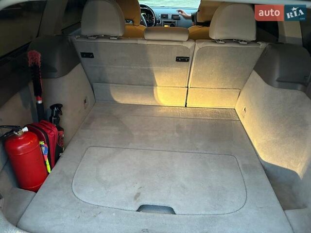 Сірий Вольво V50, об'ємом двигуна 2 л та пробігом 370 тис. км за 7140 $, фото 24 на Automoto.ua