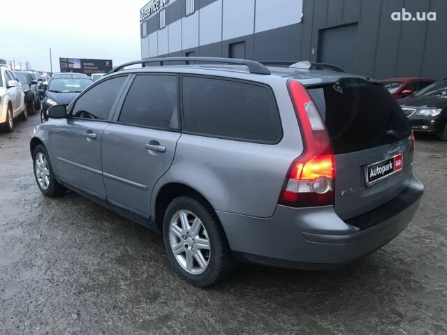 Серый Вольво В50, объемом двигателя 1.6 л и пробегом 367 тыс. км за 6490 $, фото 3 на Automoto.ua