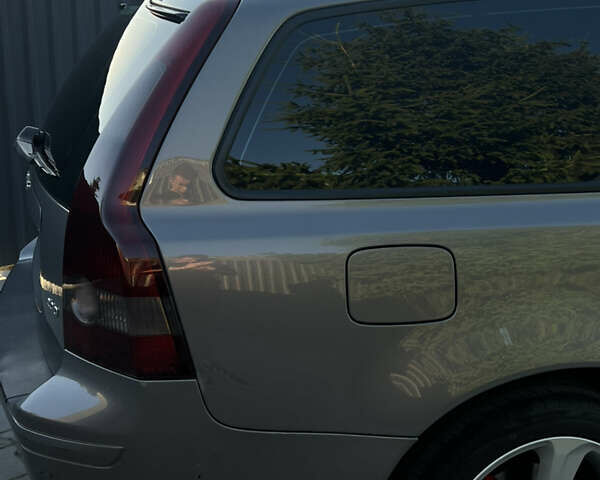 Серый Вольво В50, объемом двигателя 2 л и пробегом 261 тыс. км за 6600 $, фото 17 на Automoto.ua