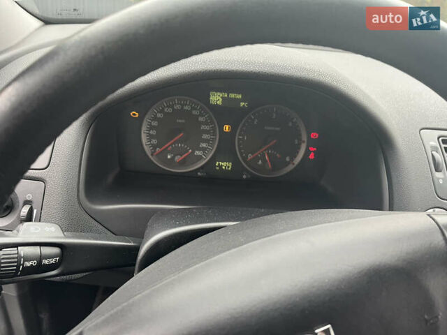 Сірий Вольво V50, об'ємом двигуна 1.56 л та пробігом 274 тис. км за 6200 $, фото 1 на Automoto.ua