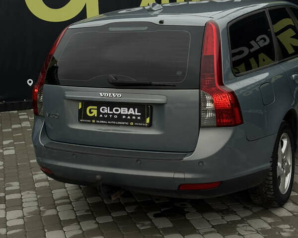 Сірий Вольво V50, об'ємом двигуна 1.56 л та пробігом 244 тис. км за 6900 $, фото 18 на Automoto.ua