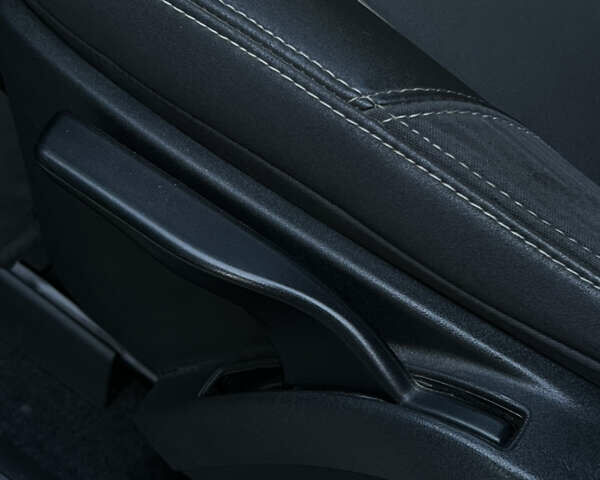 Серый Вольво В50, объемом двигателя 2 л и пробегом 261 тыс. км за 6600 $, фото 37 на Automoto.ua