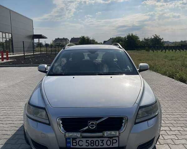 Серый Вольво В50, объемом двигателя 2 л и пробегом 285 тыс. км за 7000 $, фото 8 на Automoto.ua