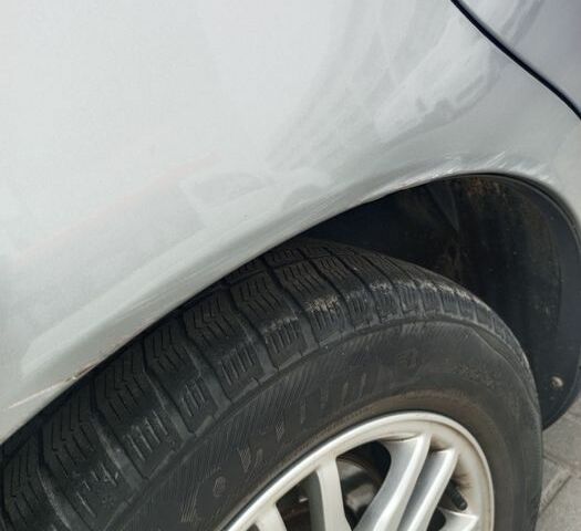 Серый Вольво В50, объемом двигателя 1.8 л и пробегом 211 тыс. км за 1015 $, фото 4 на Automoto.ua