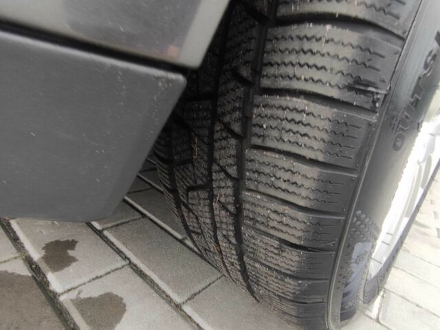 Сірий Вольво V50, об'ємом двигуна 2 л та пробігом 348 тис. км за 3700 $, фото 8 на Automoto.ua