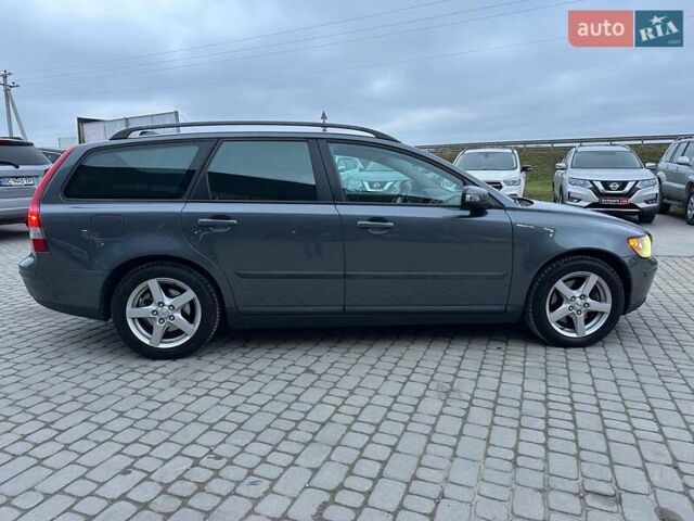 Сірий Вольво V50, об'ємом двигуна 2 л та пробігом 370 тис. км за 7140 $, фото 5 на Automoto.ua