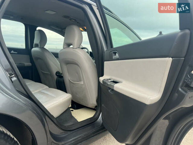 Серый Вольво В50, объемом двигателя 1.56 л и пробегом 320 тыс. км за 6000 $, фото 20 на Automoto.ua