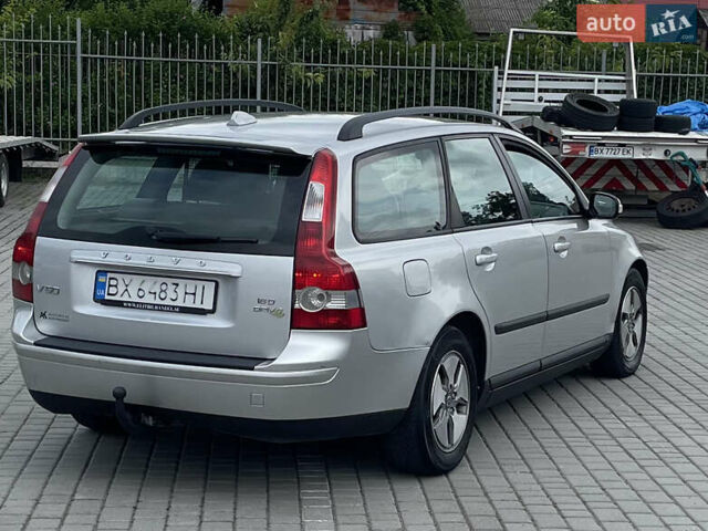 Сірий Вольво V50, об'ємом двигуна 1.6 л та пробігом 234 тис. км за 6000 $, фото 4 на Automoto.ua