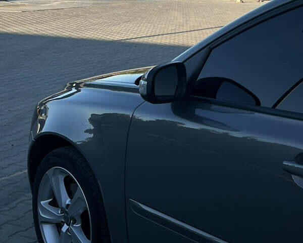 Серый Вольво В50, объемом двигателя 2 л и пробегом 261 тыс. км за 6600 $, фото 7 на Automoto.ua