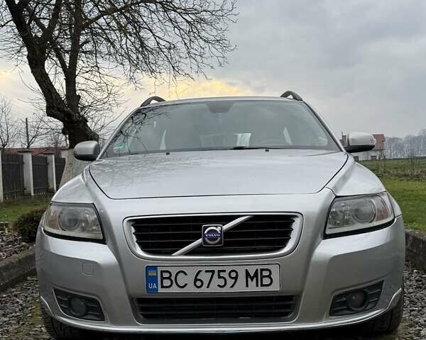 Сірий Вольво V50, об'ємом двигуна 1.56 л та пробігом 277 тис. км за 6700 $, фото 9 на Automoto.ua