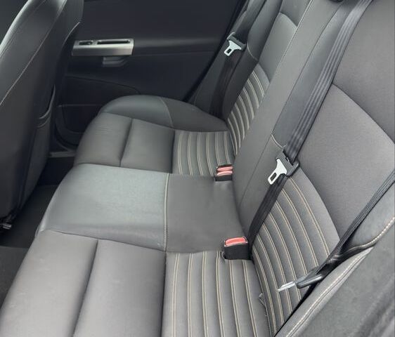 Серый Вольво В50, объемом двигателя 0 л и пробегом 300 тыс. км за 3087 $, фото 5 на Automoto.ua