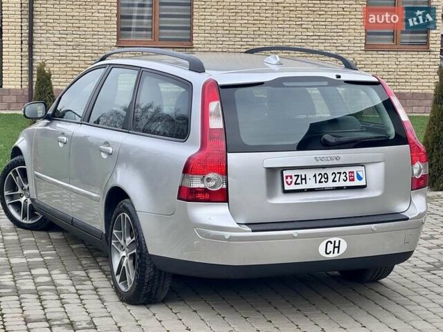 Серый Вольво В50, объемом двигателя 2 л и пробегом 213 тыс. км за 6500 $, фото 14 на Automoto.ua