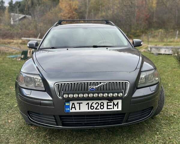 Сірий Вольво V50, об'ємом двигуна 1.56 л та пробігом 590 тис. км за 3700 $, фото 2 на Automoto.ua