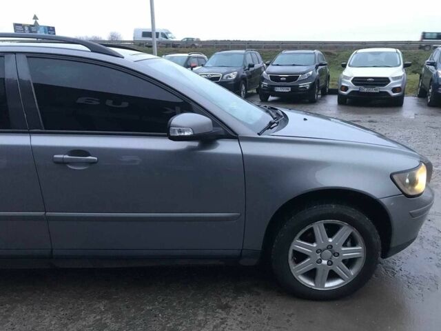 Серый Вольво В50, объемом двигателя 1.6 л и пробегом 367 тыс. км за 6490 $, фото 13 на Automoto.ua