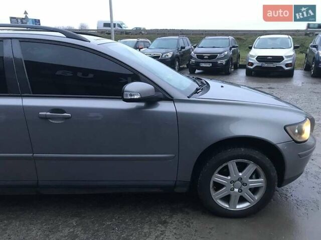 Серый Вольво В50, объемом двигателя 1.6 л и пробегом 367 тыс. км за 6490 $, фото 14 на Automoto.ua