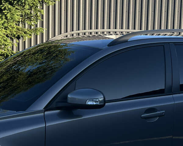 Серый Вольво В50, объемом двигателя 2 л и пробегом 261 тыс. км за 6600 $, фото 6 на Automoto.ua