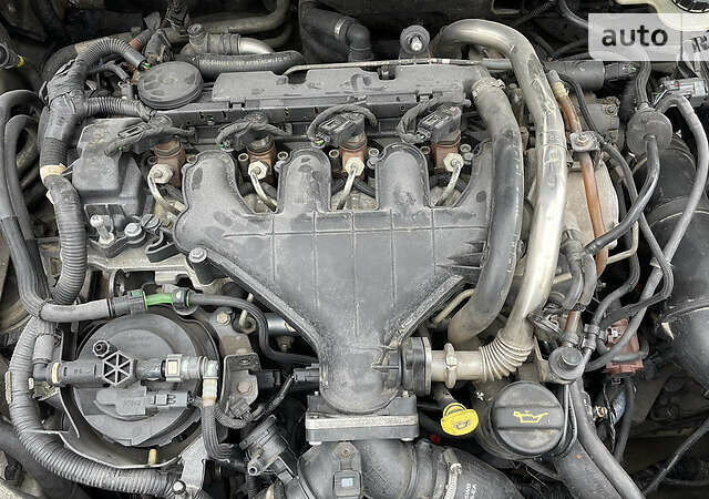 Сірий Вольво V50, об'ємом двигуна 2 л та пробігом 154 тис. км за 6800 $, фото 87 на Automoto.ua
