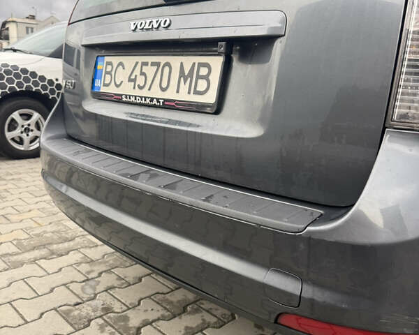 Серый Вольво В50, объемом двигателя 1.6 л и пробегом 323 тыс. км за 4999 $, фото 14 на Automoto.ua