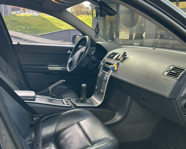 Вольво В50 2008 в Новояворовск на Automoto.ua Серый Вольво В50, объемом двигателя 2 л и пробегом 420 тыс. км за 5600 $, фото 19 на Automoto.ua