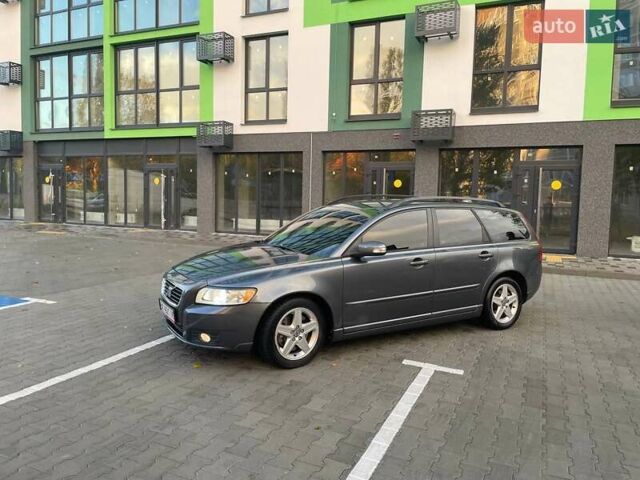 Сірий Вольво V50, об'ємом двигуна 2 л та пробігом 253 тис. км за 7900 $, фото 11 на Automoto.ua