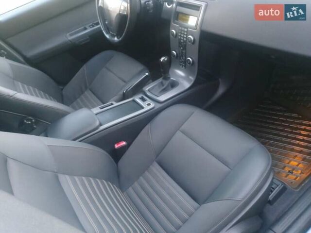 Сірий Вольво V50, об'ємом двигуна 1.6 л та пробігом 245 тис. км за 6500 $, фото 26 на Automoto.ua