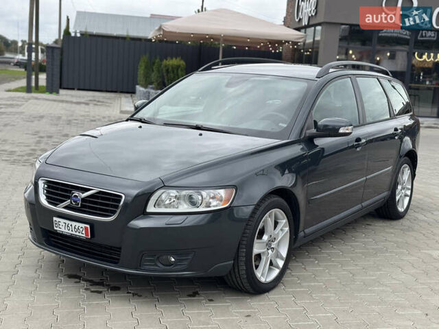 Сірий Вольво V50, об'ємом двигуна 1.6 л та пробігом 217 тис. км за 6999 $, фото 1 на Automoto.ua