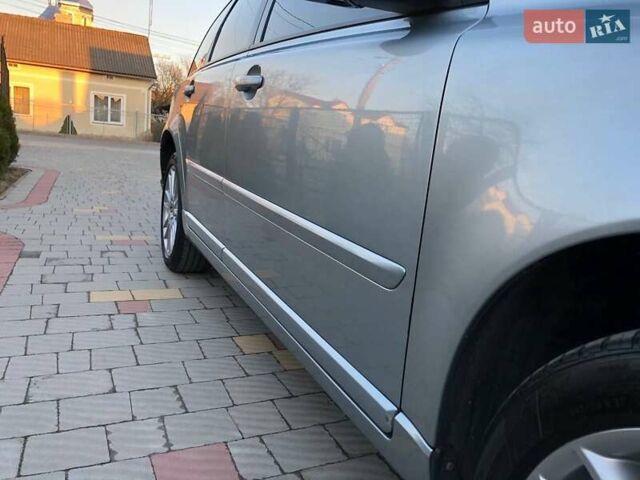 Сірий Вольво V50, об'ємом двигуна 1.56 л та пробігом 226 тис. км за 7499 $, фото 27 на Automoto.ua