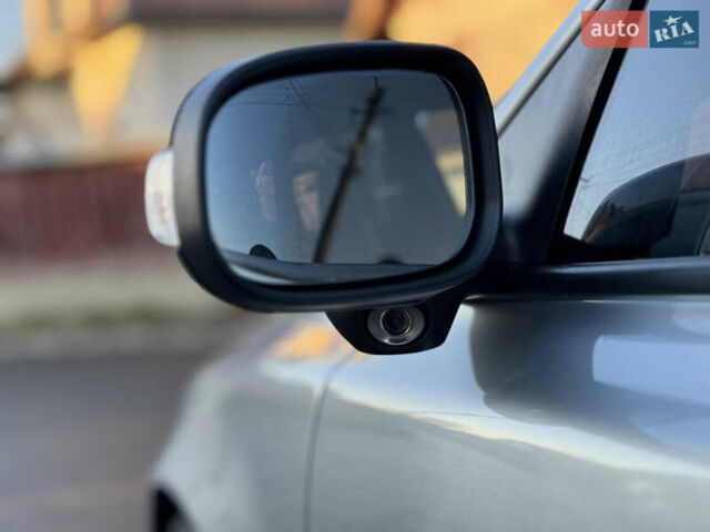 Серый Вольво В50, объемом двигателя 2 л и пробегом 340 тыс. км за 7300 $, фото 11 на Automoto.ua