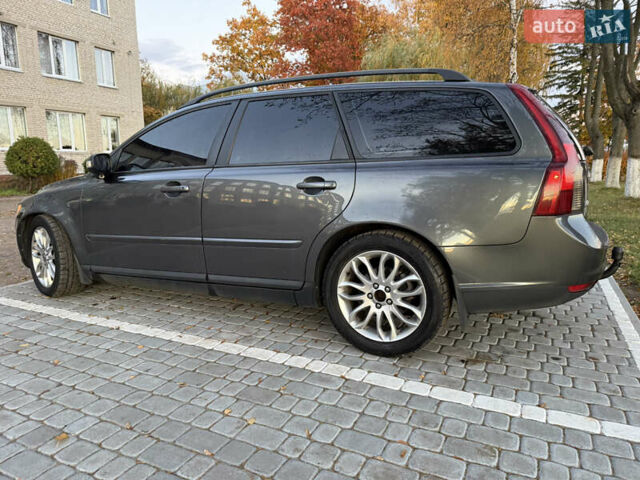 Вольво В50 2008 в Рава-Русская на Automoto.ua Серый Вольво В50, объемом двигателя 2 л и пробегом 418 тыс. км за 5499 $, фото 14 на Automoto.ua